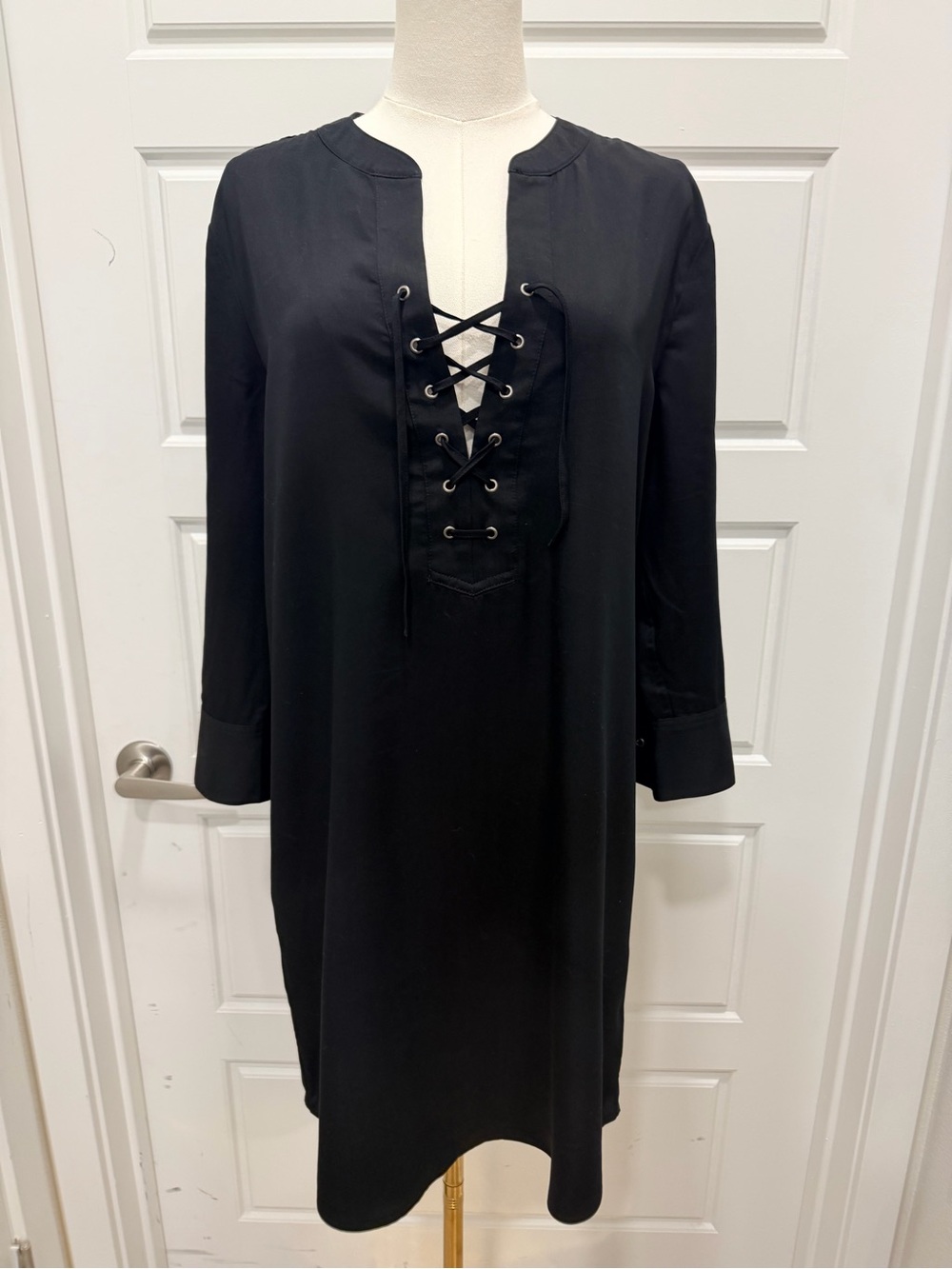 Theory Classic Black Lace-Up Long Sleeve Dress - Picture 3 of 9
